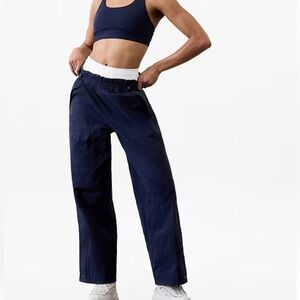 Athleta Trekkie High Rise Parachute Pant in size small